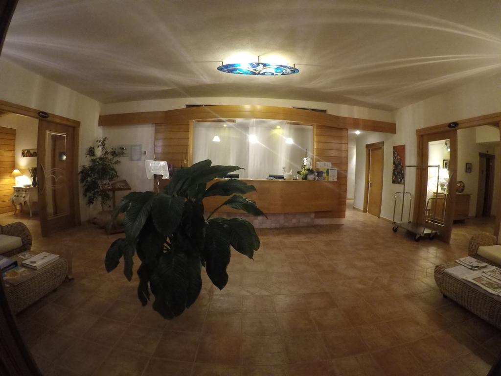 Hotel Villa Gustui Maris كالا غونوني المظهر الخارجي الصورة