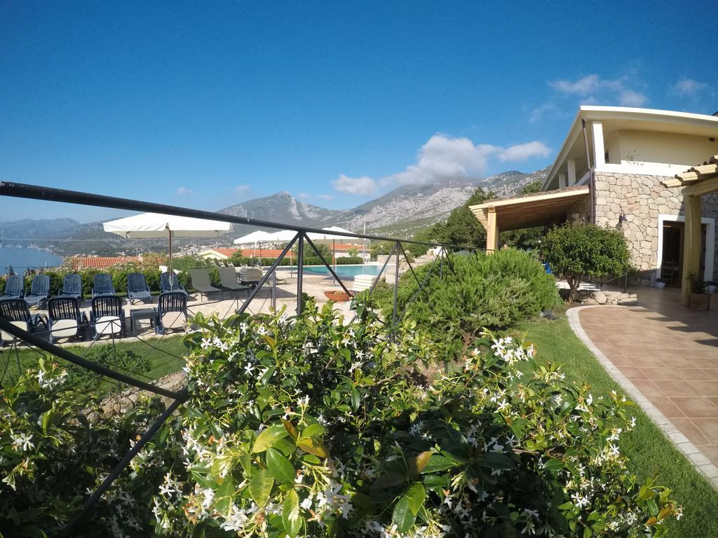 Hotel Villa Gustui Maris كالا غونوني المظهر الخارجي الصورة