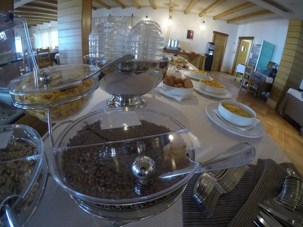 Hotel Villa Gustui Maris كالا غونوني المظهر الخارجي الصورة