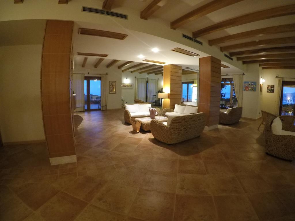 Hotel Villa Gustui Maris كالا غونوني المظهر الخارجي الصورة
