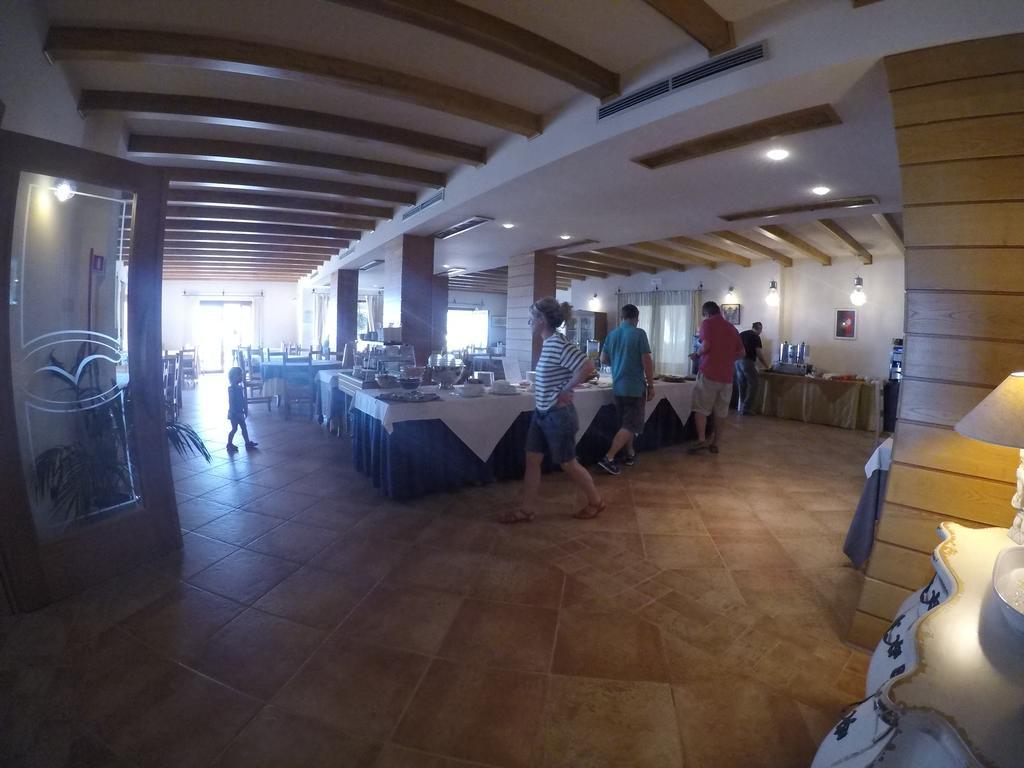 Hotel Villa Gustui Maris كالا غونوني المظهر الخارجي الصورة