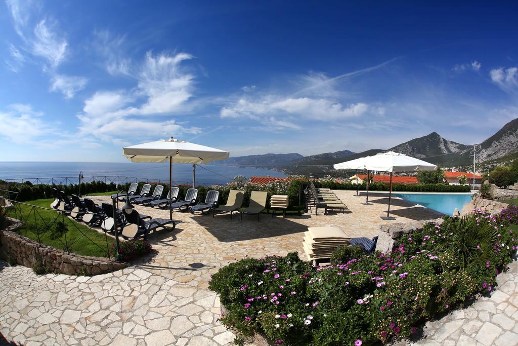Hotel Villa Gustui Maris كالا غونوني المظهر الخارجي الصورة