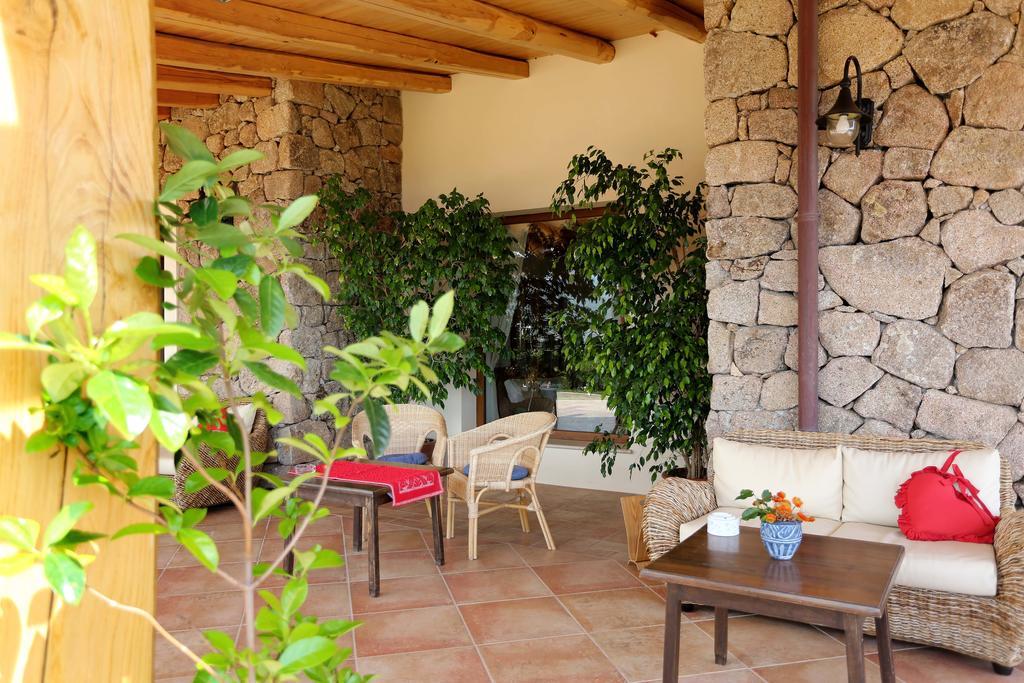 Hotel Villa Gustui Maris كالا غونوني المظهر الخارجي الصورة