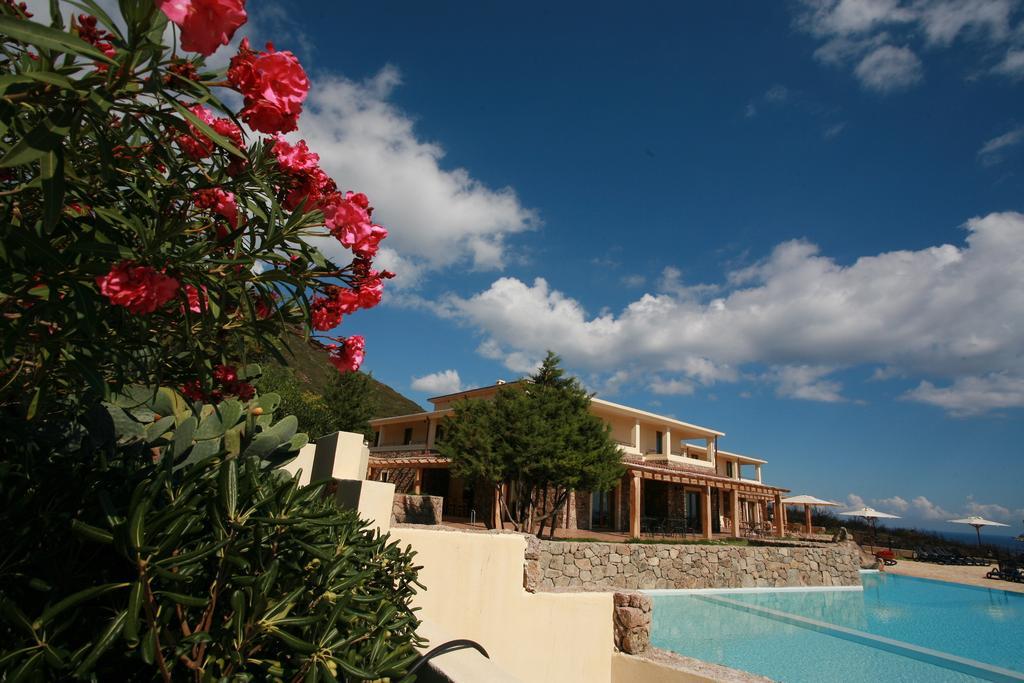 Hotel Villa Gustui Maris كالا غونوني المظهر الخارجي الصورة