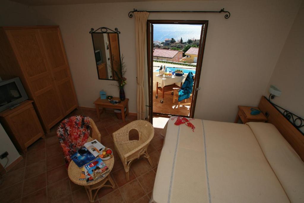 Hotel Villa Gustui Maris كالا غونوني المظهر الخارجي الصورة