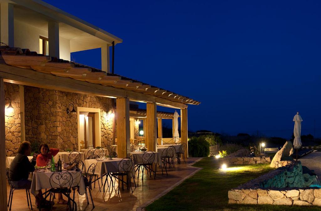 Hotel Villa Gustui Maris كالا غونوني المظهر الخارجي الصورة